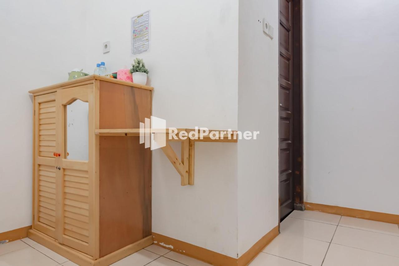 Langkar Guest House Syariah Mitra Reddoorz Samarinda Exterior foto